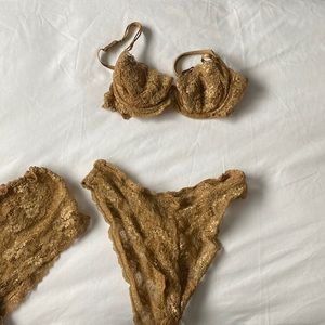 La perla lingerie set gold(not shiny) color